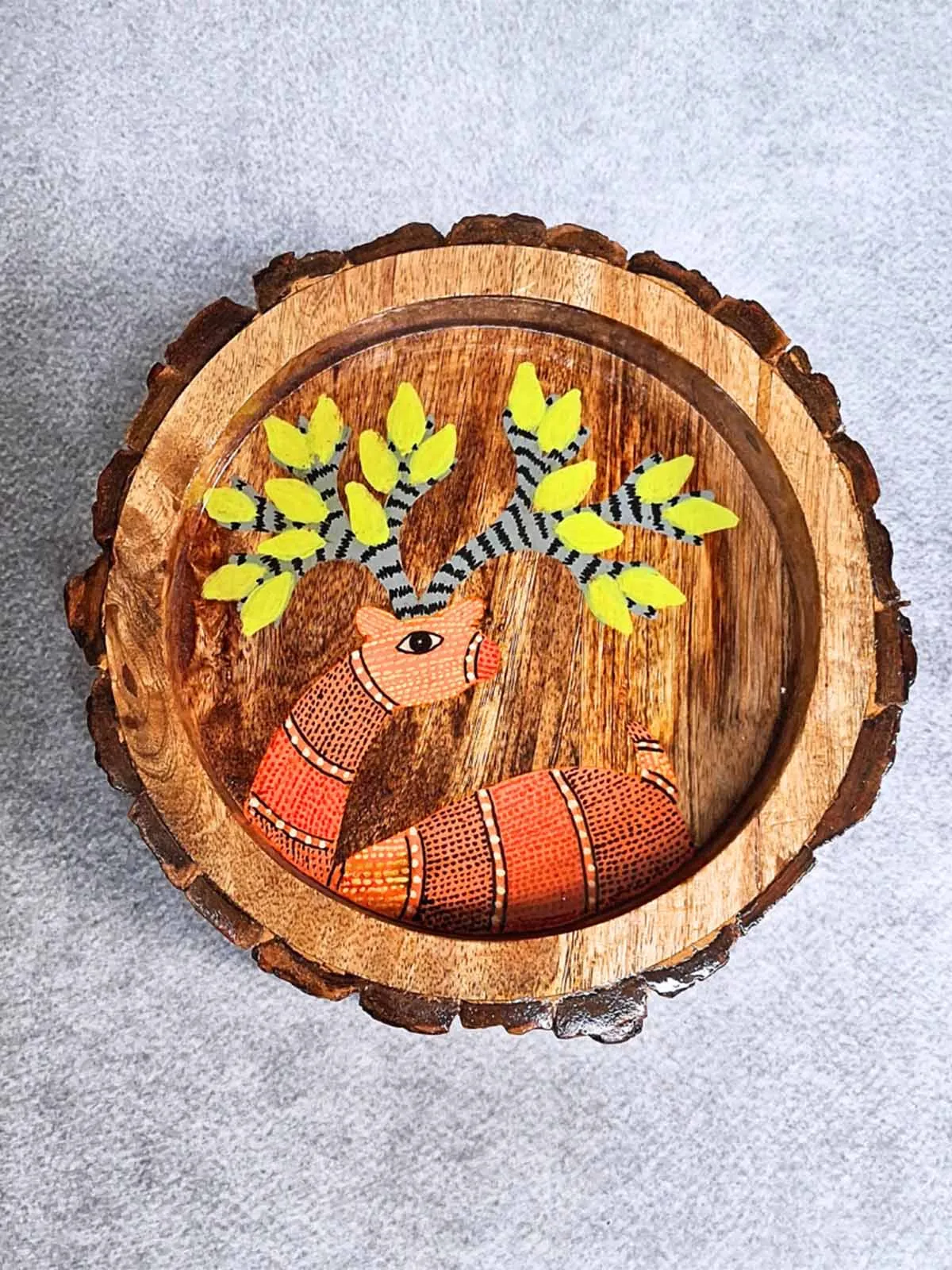 Bark Edged Gond Tray Orange Antler Motif