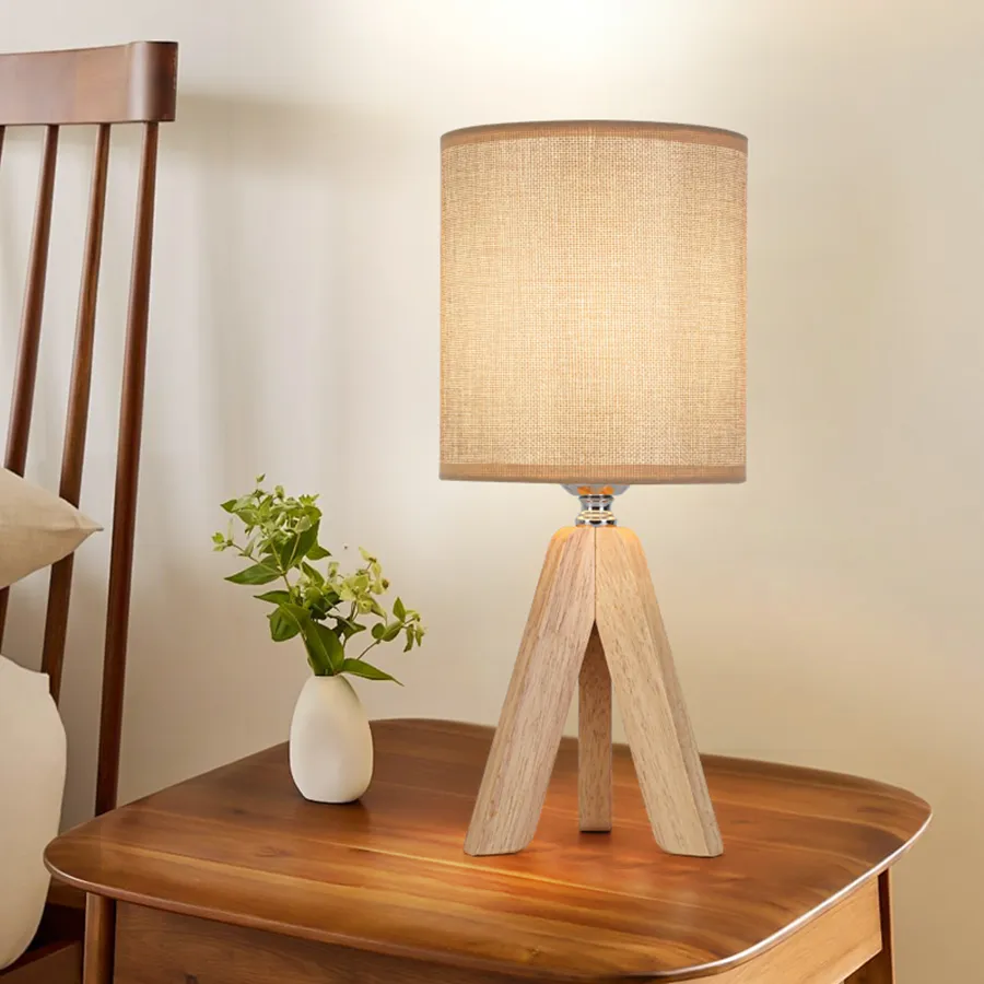 Berdor Mini Tripod Lamp