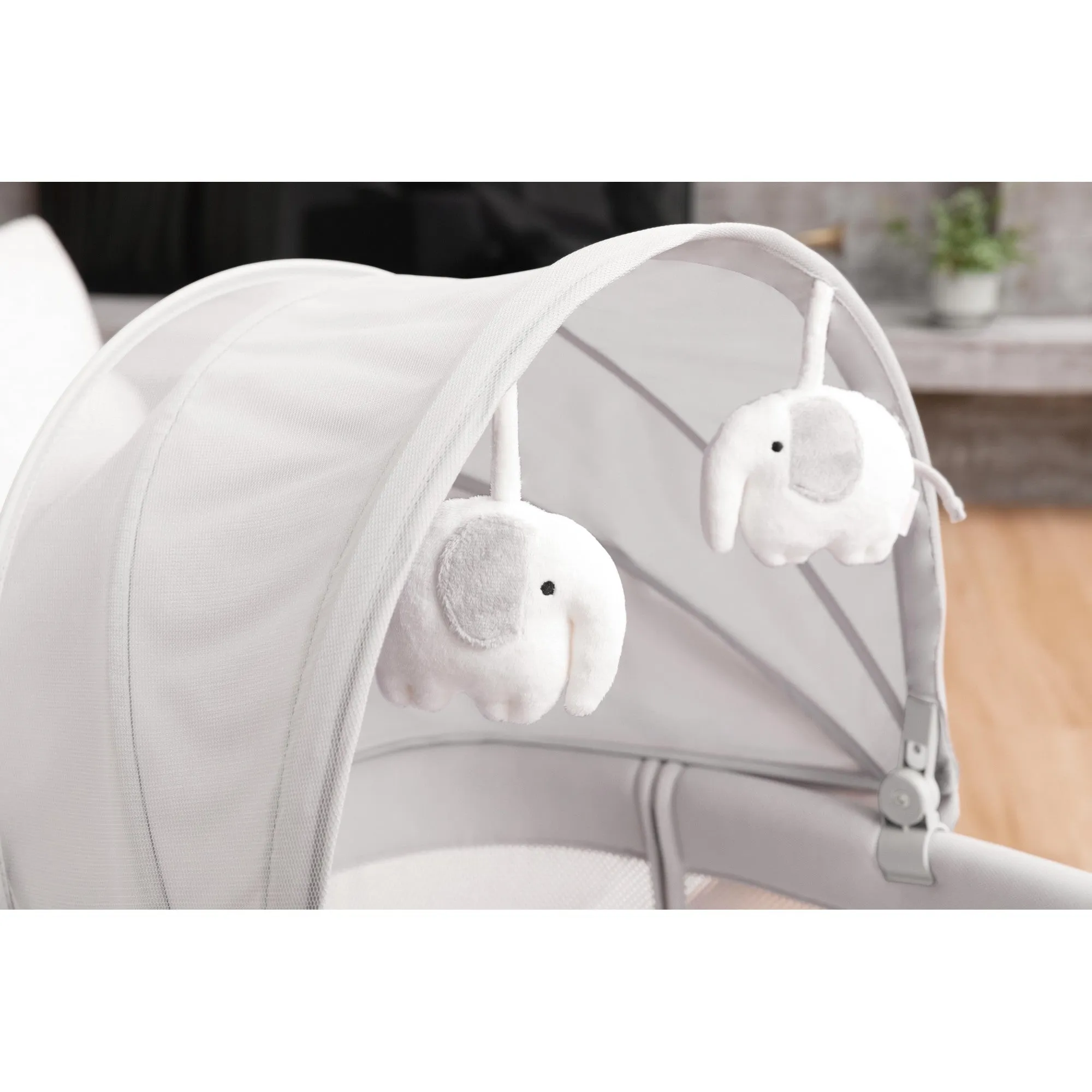 Mastela Dream Starlight Bedside Bassinet Birth  to 12M